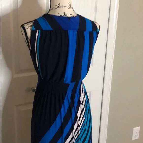 CHICOS Deep V Print Maxi Dress Chicos Size 2 - Picture 9 of 14